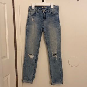 Cuffed ripped Boyfriend jeans